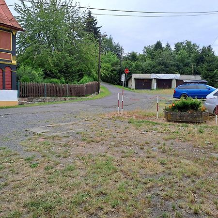 Kamelie Hotell Česká Kamenice Exteriör bild
