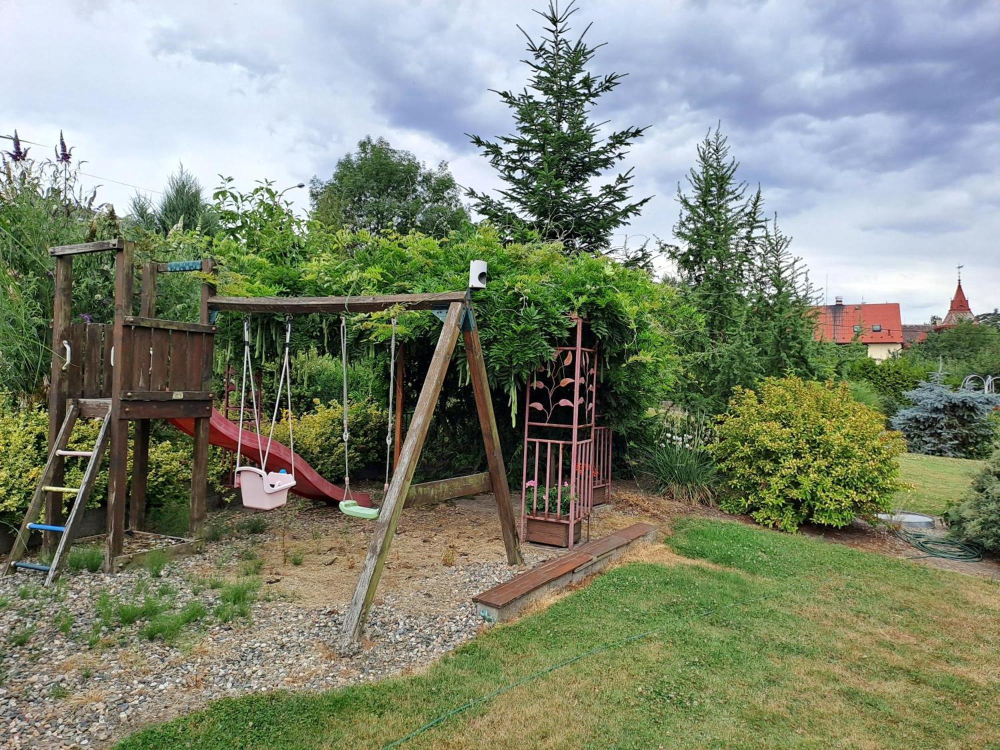 Kamelie Hotell Česká Kamenice Exteriör bild